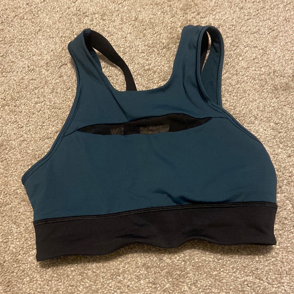 Lululemon bra